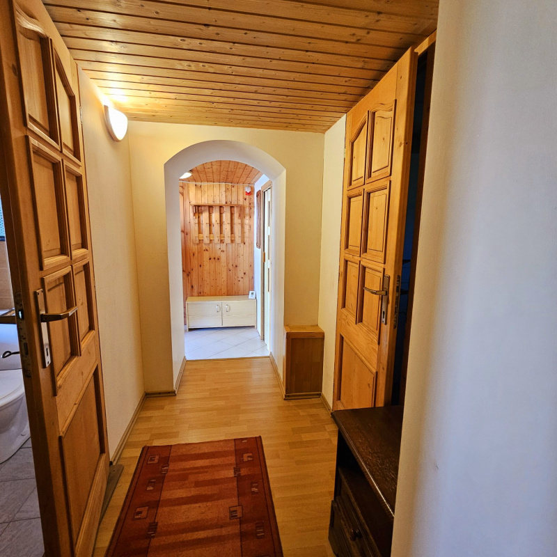  Nehnuteľnosti / PREDAJ: zrekonštruovaný 4i rodinný dom Pohronská Polhora, využiteľný aj ako chalupa - foto