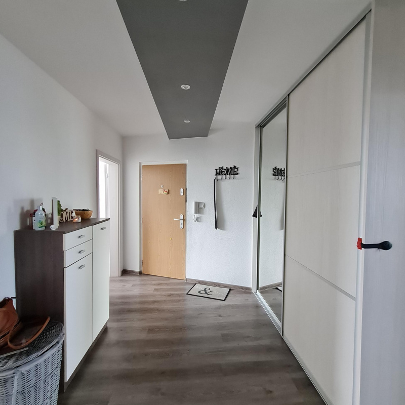  Nehnuteľnosti / PREDAJ: 4i kompletne zrekonštruovaný byt 78m2 Brezno Mazorníkovo - foto