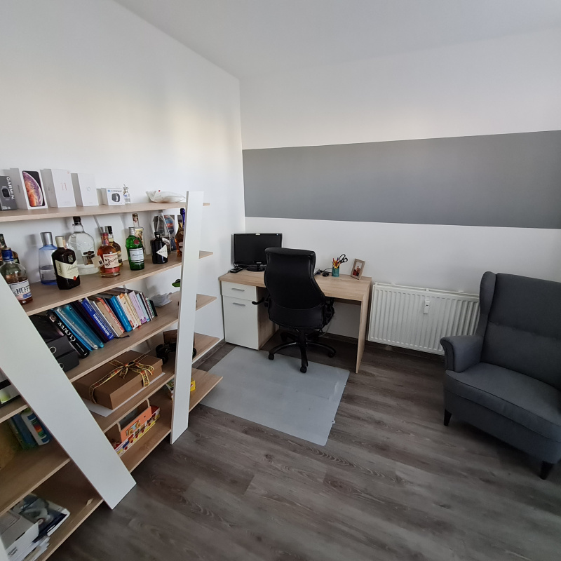  Nehnuteľnosti / PREDAJ: 4i kompletne zrekonštruovaný byt 78m2 Brezno Mazorníkovo - foto