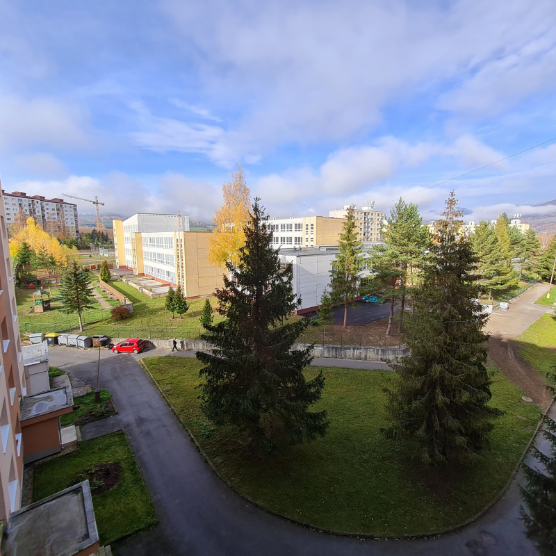  Nehnuteľnosti / PREDAJ: 4i kompletne zrekonštruovaný byt 78m2 Brezno Mazorníkovo - foto