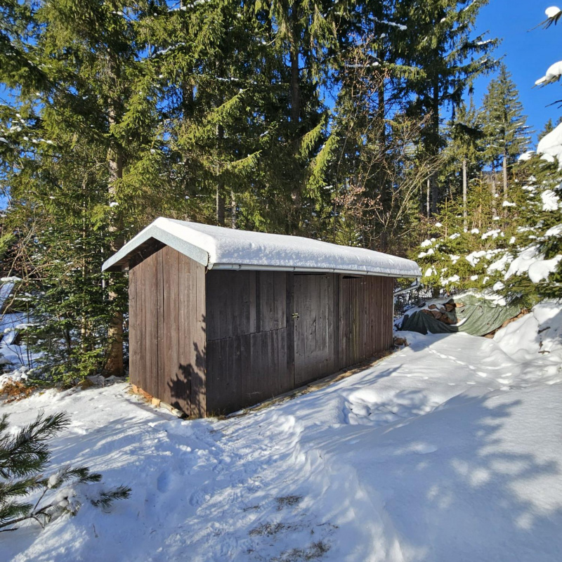  Nehnuteľnosti / PREDAJ: útulná chalupa v lese Krpáčovo - foto