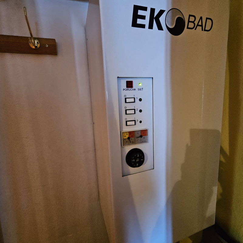  Nehnuteľnosti / PREDAJ: útulná chalupa v lese Krpáčovo - foto