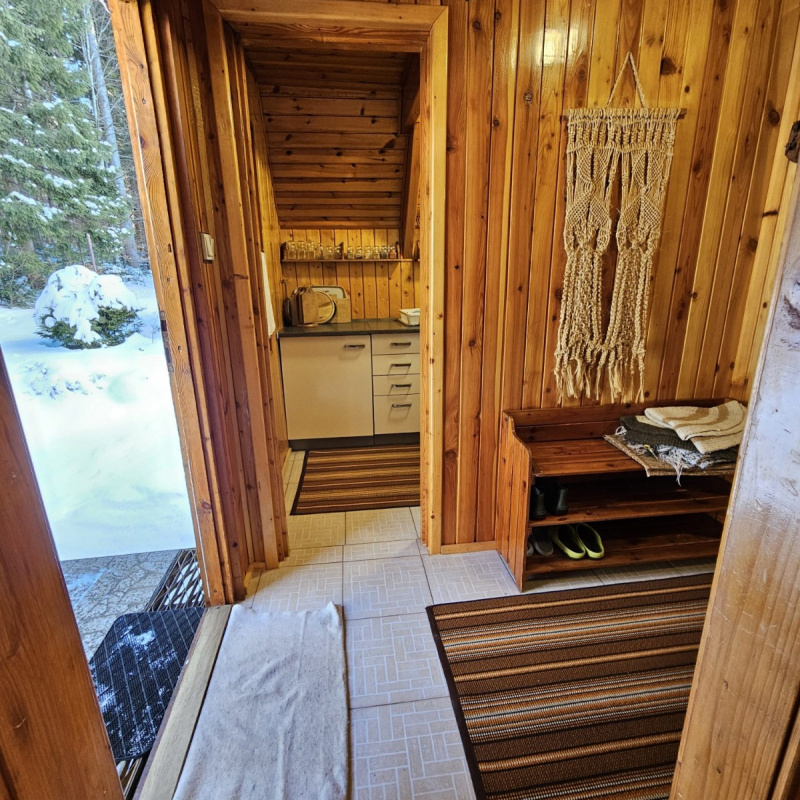  Nehnuteľnosti / PREDAJ: útulná chalupa v lese Krpáčovo - foto