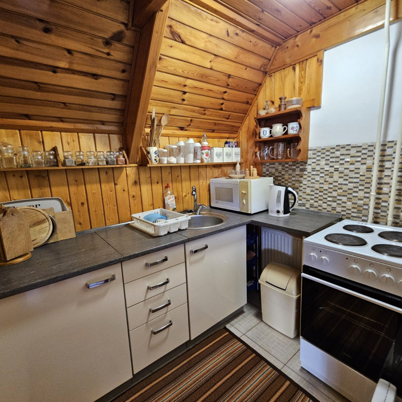  Nehnuteľnosti / PREDAJ: útulná chalupa v lese Krpáčovo - foto