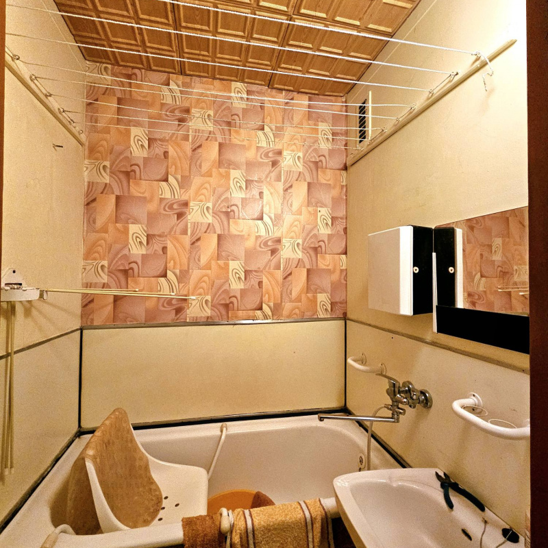  Nehnuteľnosti / PREDAJ: 3izbový byt v centre 70m2 - foto