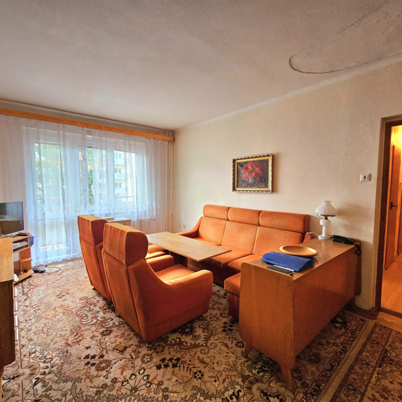  Nehnuteľnosti / PREDAJ: 3izbový byt v centre 70m2 - foto