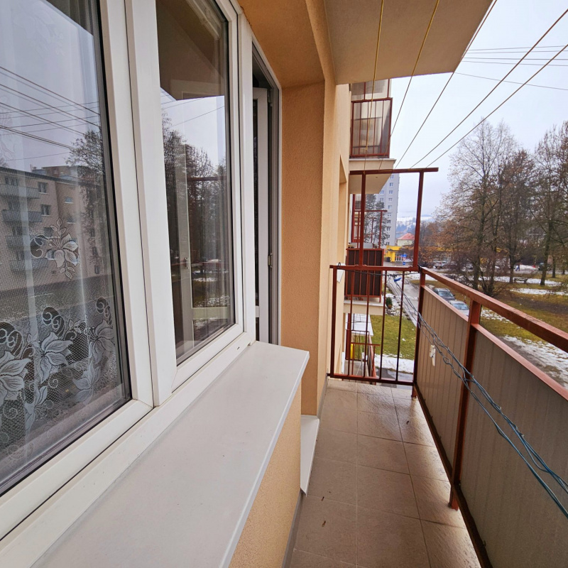  Nehnuteľnosti / PREDAJ: 3izbový byt v centre 70m2 - foto