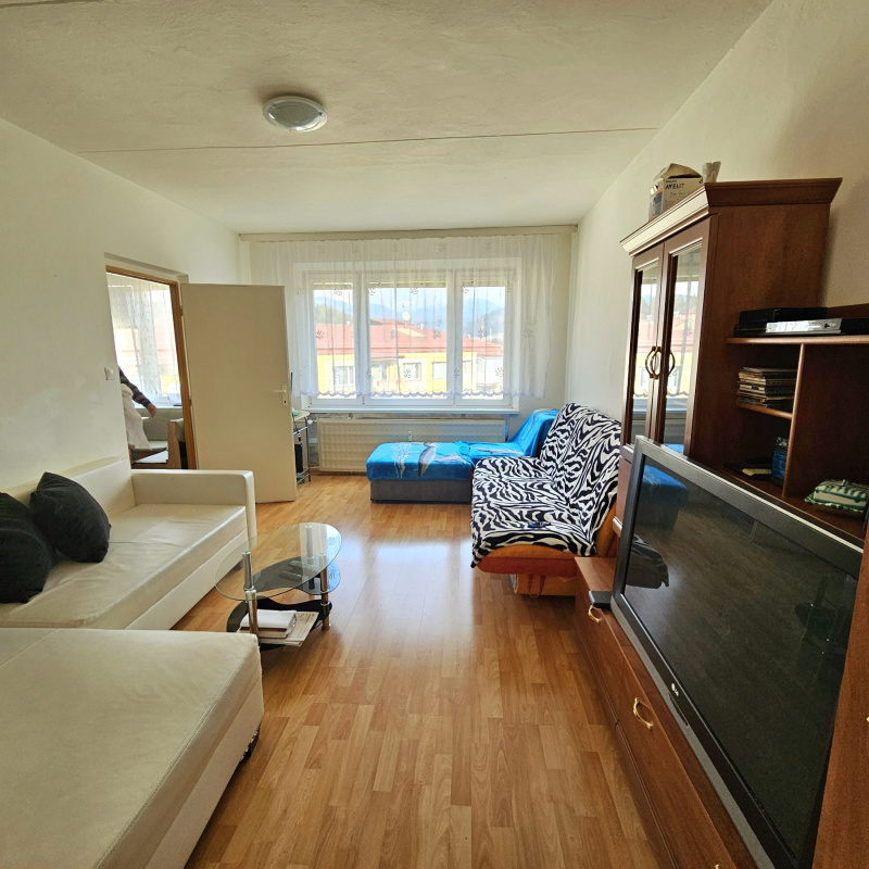  Nehnuteľnosti / PREDAJ- slnečný 2i byt 64m2 v tichej lokalite- Podbrezová, Štiavnička - foto