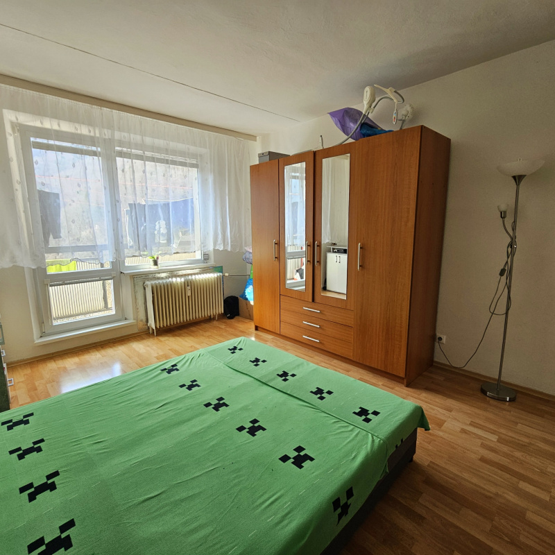  Nehnuteľnosti / PREDAJ- slnečný 2i byt 64m2 v tichej lokalite- Podbrezová, Štiavnička - foto