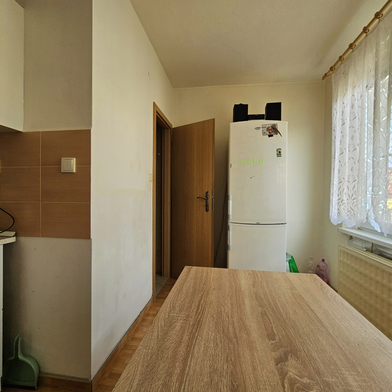  Nehnuteľnosti / PREDAJ- slnečný 2i byt 64m2 v tichej lokalite- Podbrezová, Štiavnička - foto