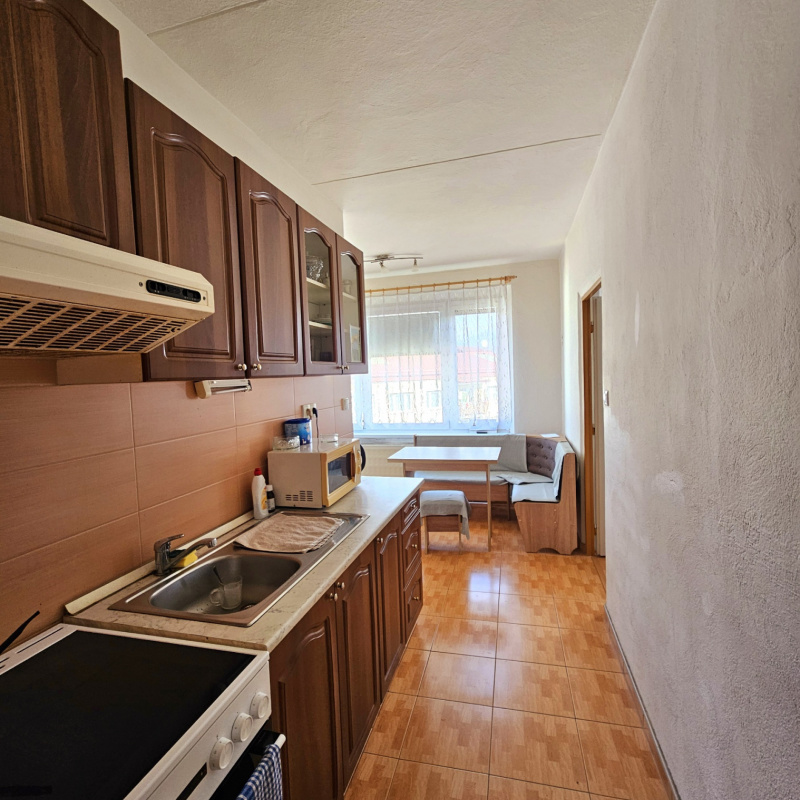  Nehnuteľnosti / PREDAJ- slnečný 2i byt 64m2 v tichej lokalite- Podbrezová, Štiavnička - foto