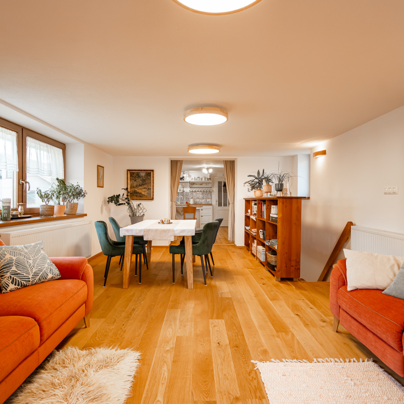  Nehnuteľnosti / Moderný komfort v srdci tradície: Zrekonštruovaná drevenica - foto