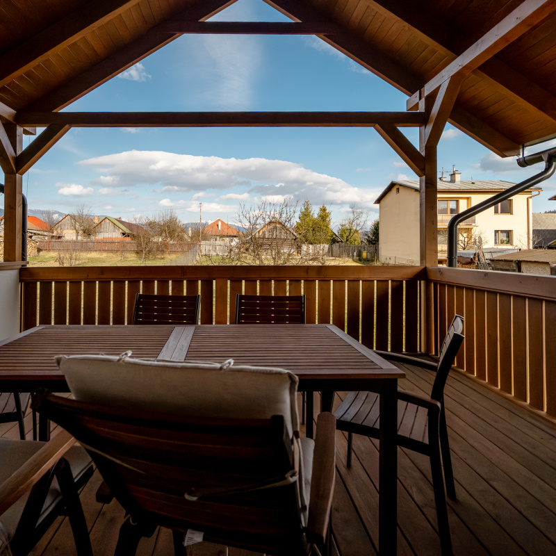  Nehnuteľnosti / Moderný komfort v srdci tradície: Zrekonštruovaná drevenica - foto