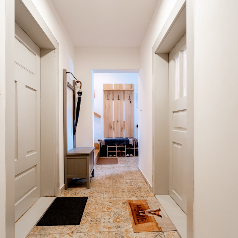  Nehnuteľnosti / Moderný komfort v srdci tradície: Zrekonštruovaná drevenica - foto