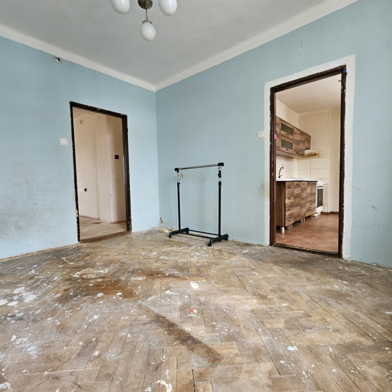  Nehnuteľnosti / PREDAJ: 2i byt na ul. Fučíkova, Brezno po čiastočnej rekonštrukcii 56m2, 2 pivnice - foto