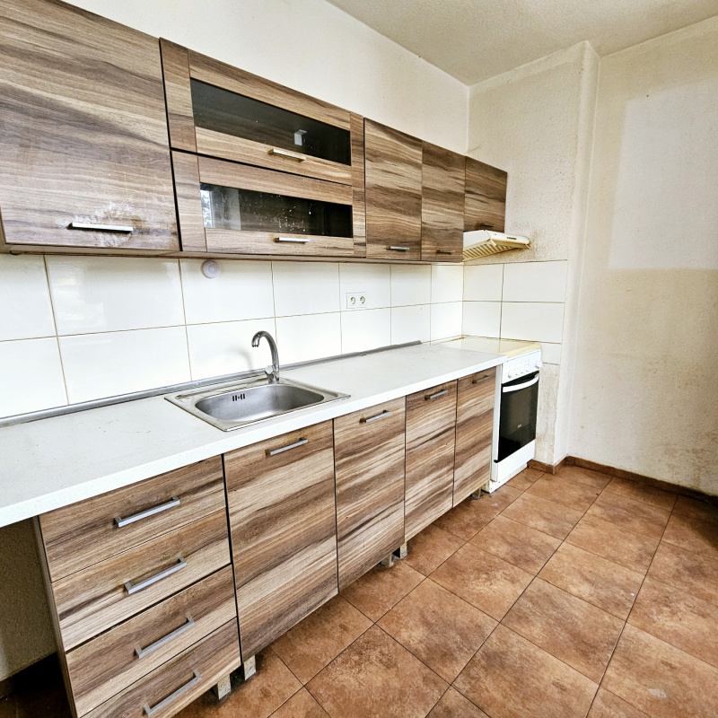  Nehnuteľnosti / PREDAJ: 2i byt na ul. Fučíkova, Brezno po čiastočnej rekonštrukcii 56m2, 2 pivnice - foto