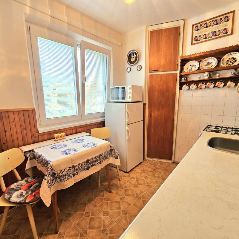  Nehnuteľnosti / PREDAJ: 3i byt 64m2 v srdci Hriňovej + garáž - foto