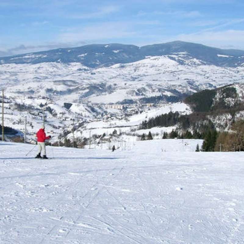  Nehnuteľnosti / PREDAJ: 3i byt 64m2 v srdci Hriňovej + garáž - foto