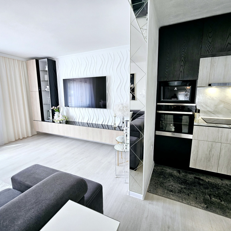  Nehnuteľnosti / TOP PONUKA - Kompletne zrekonštruovaný dom v Michalovej – Ideálny na bývanie aj podnikanie - foto