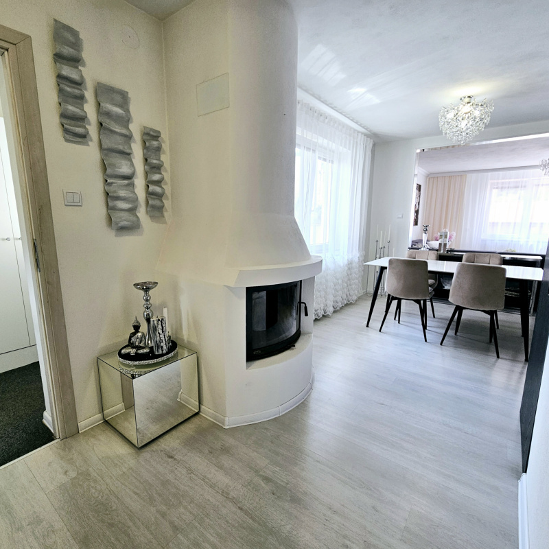  Nehnuteľnosti / TOP PONUKA - Kompletne zrekonštruovaný dom v Michalovej – Ideálny na bývanie aj podnikanie - foto