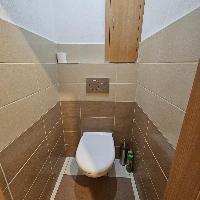  Nehnuteľnosti / PRENÁJOM: 2i byt 60m2 po rekonstrukcii - foto