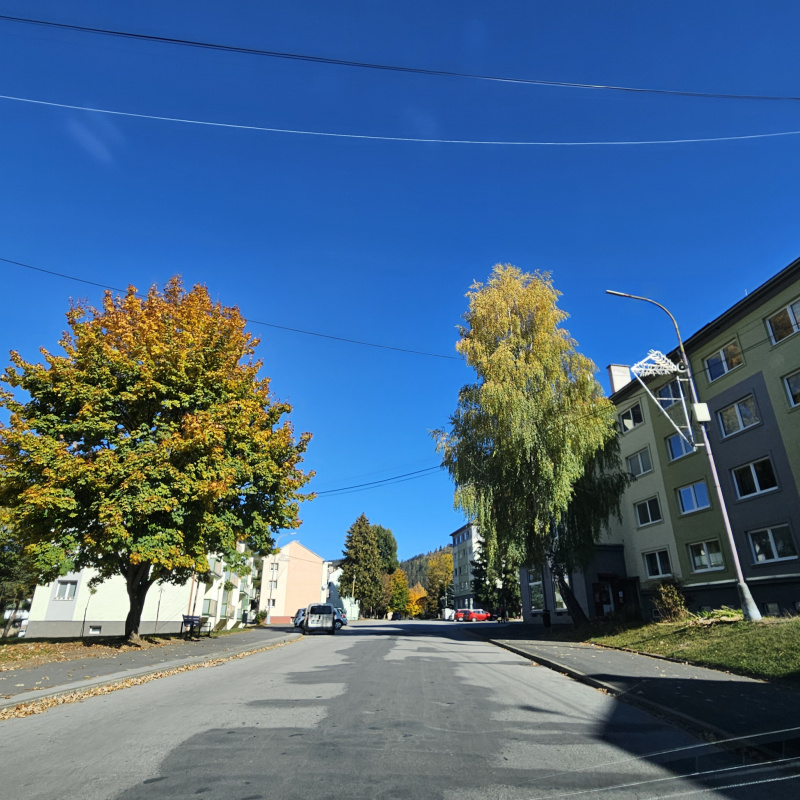  Nehnuteľnosti / PRENÁJOM: 2i byt 60m2 po rekonstrukcii - foto