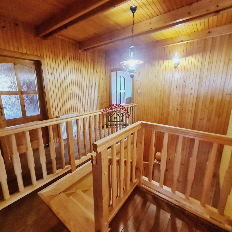  Nehnuteľnosti / PREDAJ: moderný 5i zrub s veľkorysým pozemkom /2973m2/, garážou, prístreškom, bazénom a záhradnými domčekmi - foto