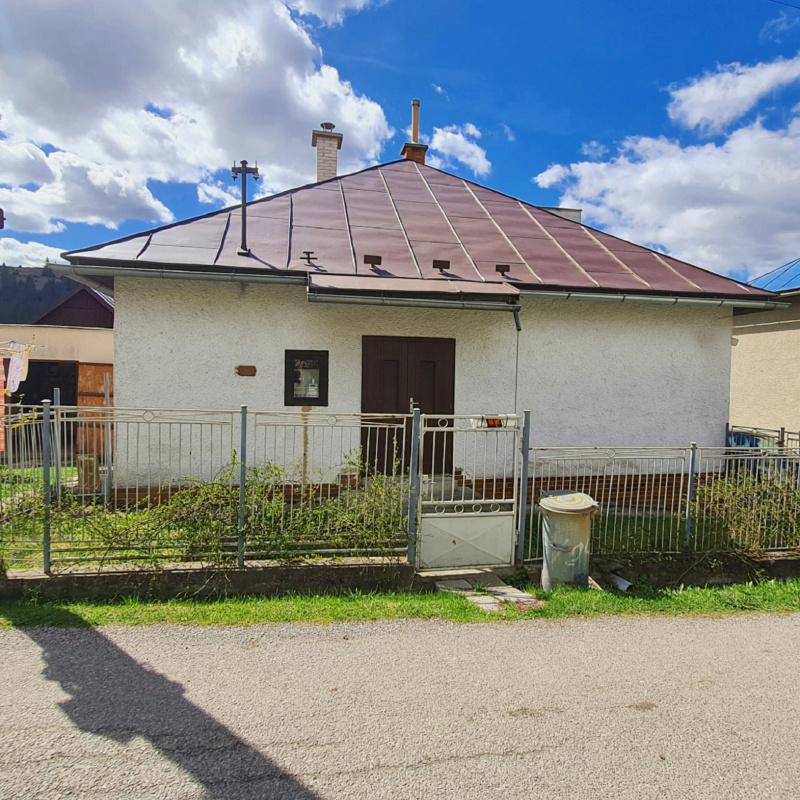  Nehnuteľnosti / PREDAJ: 3i rodinný dom Čierny Balog s letnou kuchynkou, garážou - foto
