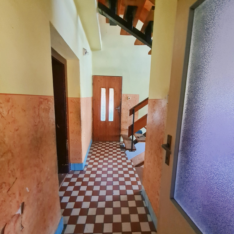  Nehnuteľnosti / PREDAJ: rodinný dom Čierny Balog, s krásnym pozemkom v tichej bočnej uličke  - foto