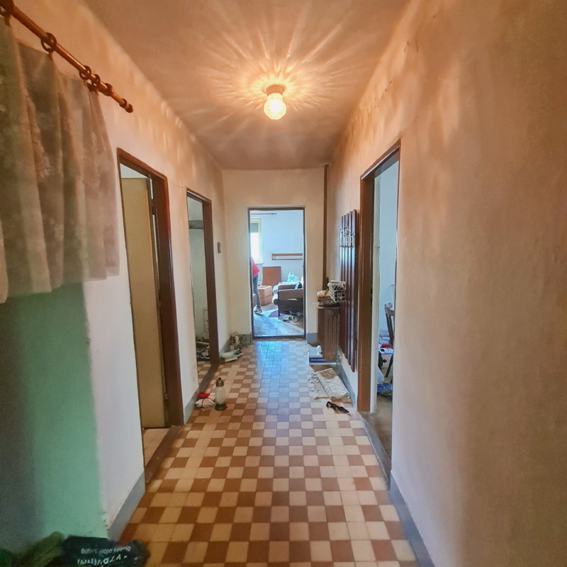  Nehnuteľnosti / PREDAJ: dom využiteľný ako chalupa Čierny Balog, pár minút k lyžiarskemu stredisku - foto
