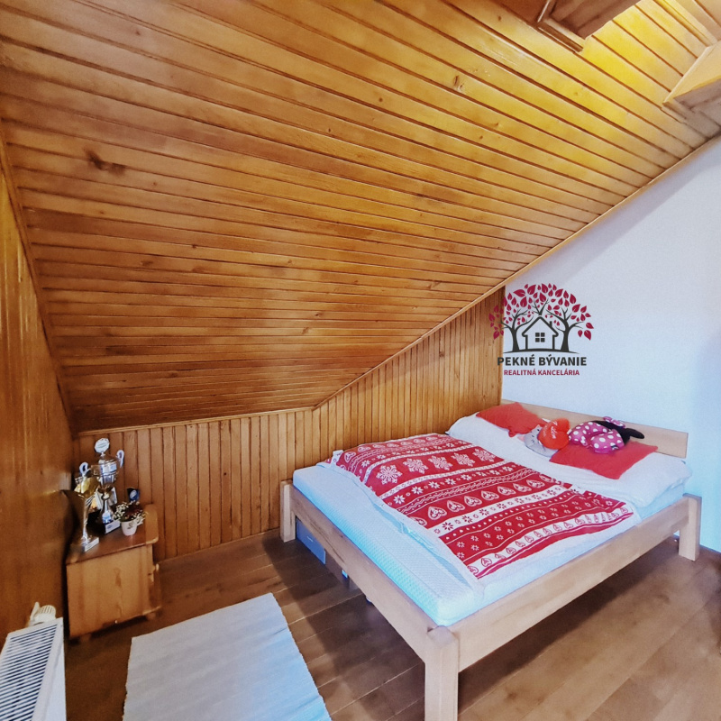  Nehnuteľnosti / Predaj: moderný 5i zrub s bazénom, záhr. domčekmi, krásne prostredie - foto
