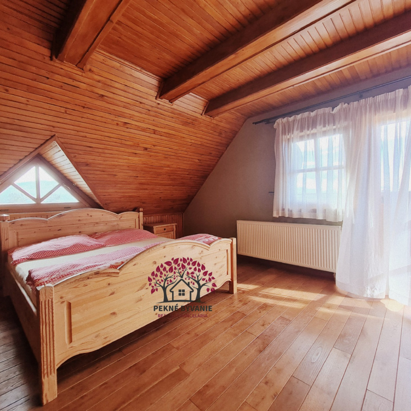  Nehnuteľnosti / Predaj: moderný 5i zrub s bazénom, záhr. domčekmi, krásne prostredie - foto