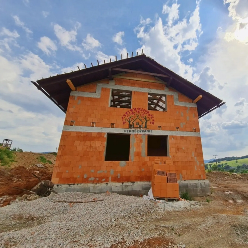  Nehnuteľnosti / PREDAJ: 5i novostavba apartmánového domu v Dolnej Lehote (pár min.od Krpáčova) - foto