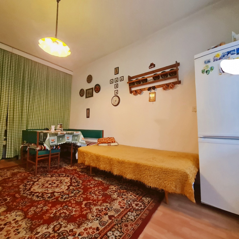  Nehnuteľnosti / PREDAJ: priestranný 2i byt Brezno /Švermova ul./ - foto