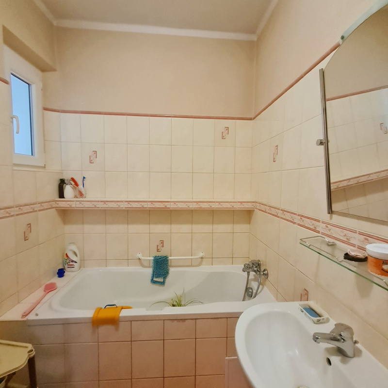  Nehnuteľnosti / PREDAJ: priestranný 2i byt Brezno /Švermova ul./ - foto