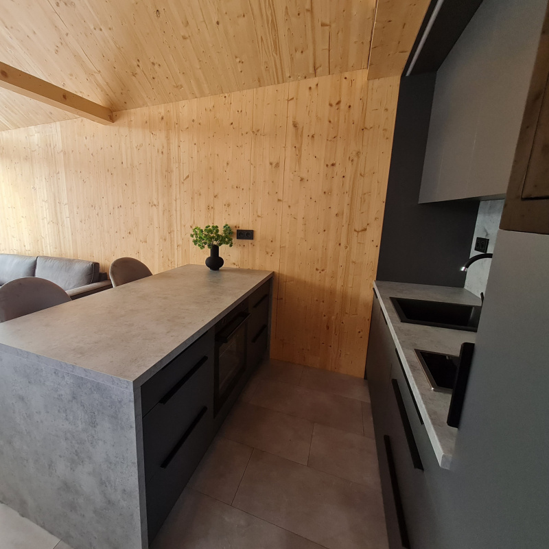  Nehnuteľnosti / PREDAJ: pozemok na výstavbu chalupy Lom n/Rimavicou 1790m2 - foto