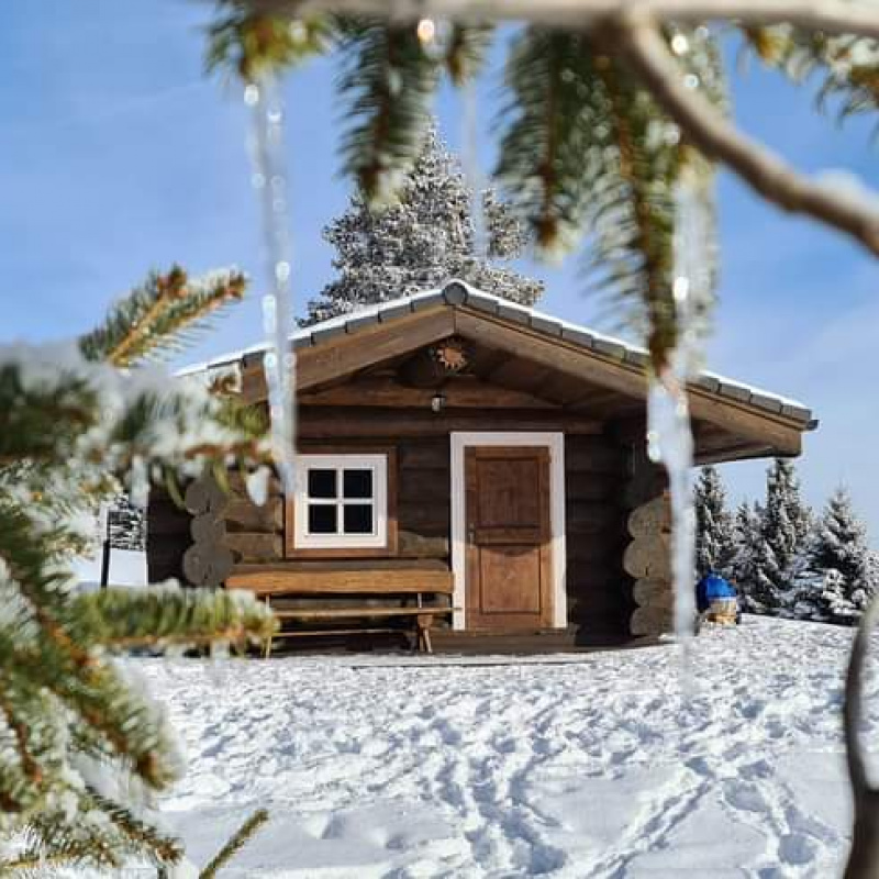  Nehnuteľnosti / PREDAJ: pozemok na výstavbu chalupy Lom n/Rimavicou 1790m2 - foto