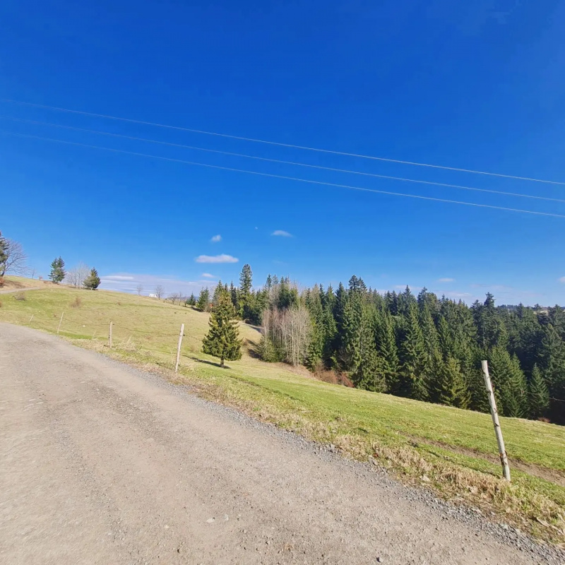  Nehnuteľnosti / PREDAJ: pozemok na výstavbu chalupy Lom n/Rimavicou 1790m2 - foto