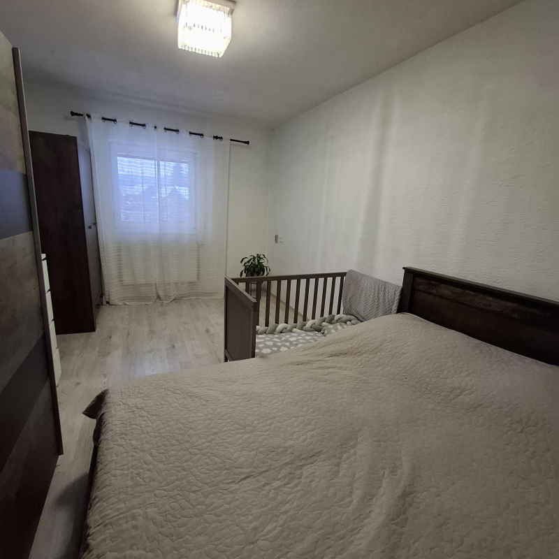  Nehnuteľnosti / PREDAJ: zrekonštruovaný 4i rodinný dom Pohronská Polhora, využiteľný aj ako chalupa - foto