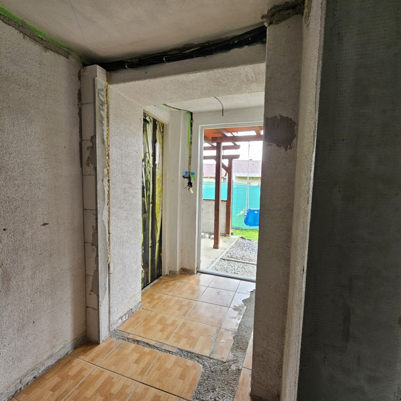  Nehnuteľnosti / PREDAJ: zrekonštruovaný 4i rodinný dom Pohronská Polhora, využiteľný aj ako chalupa - foto