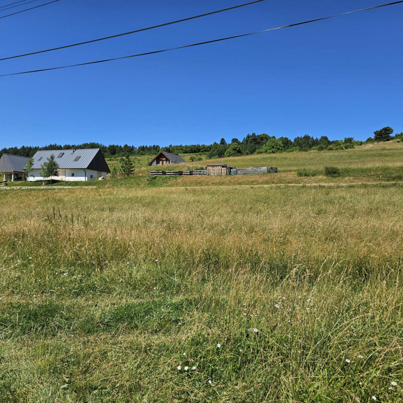  Nehnuteľnosti / PREDAJ: pozemok na výstavbu domu, chaty Dolná Lehota /pár minút na Krpáčovo/ - foto