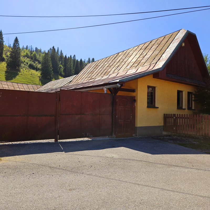  Nehnuteľnosti / PREDAJ: zrekonštruovaný 4i rodinný dom Pohronská Polhora, využiteľný aj ako chalupa - foto