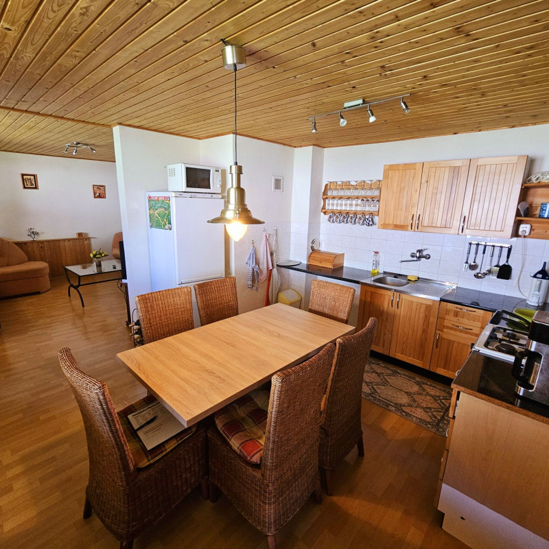  Nehnuteľnosti / PREDAJ: zrekonštruovaný 4i rodinný dom Pohronská Polhora, využiteľný aj ako chalupa - foto