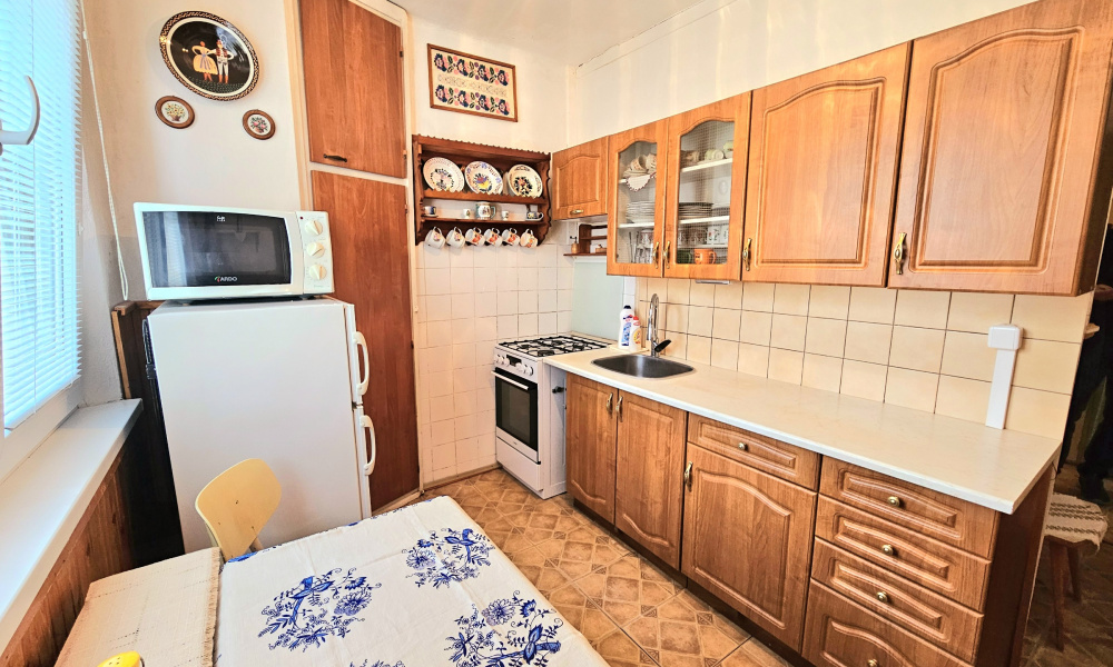 PREDAJ: 3i byt 64m2 v srdci Hriňovej + garáž