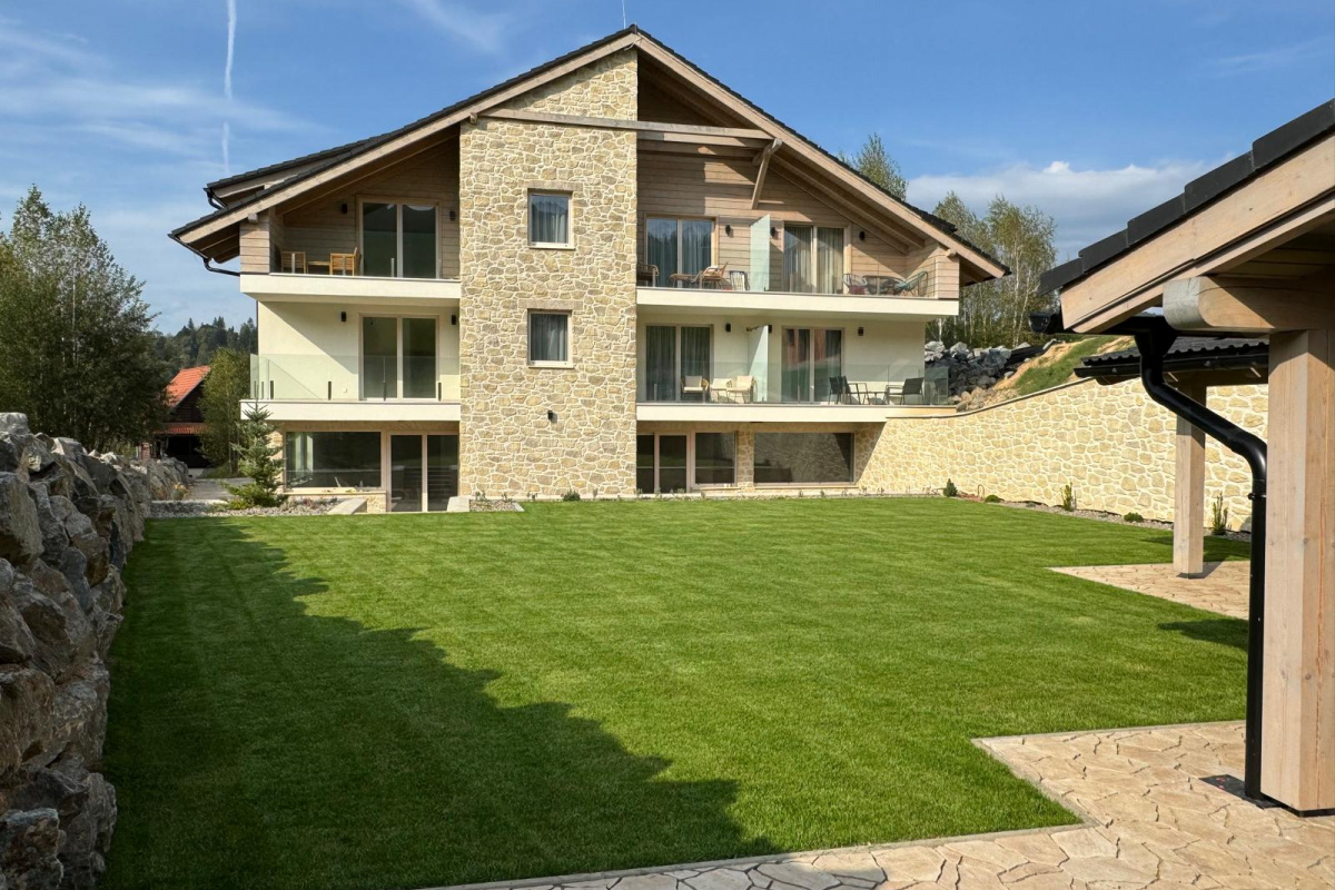 PREDAJ: 4i apartmán pod lyž.vlekom Čierny Balog