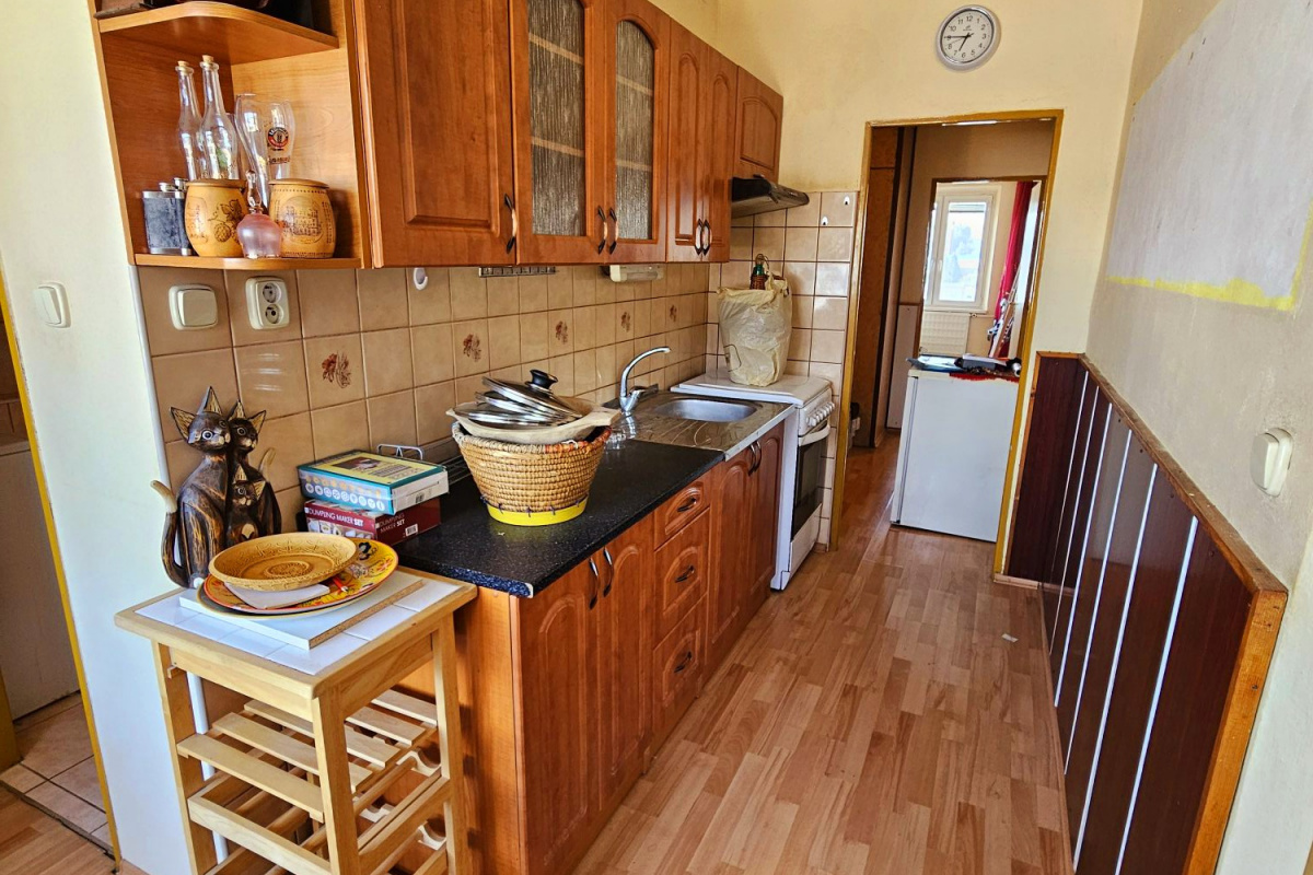 PREDAJ: slnečný 3i byt 84m2 v centre Brezna